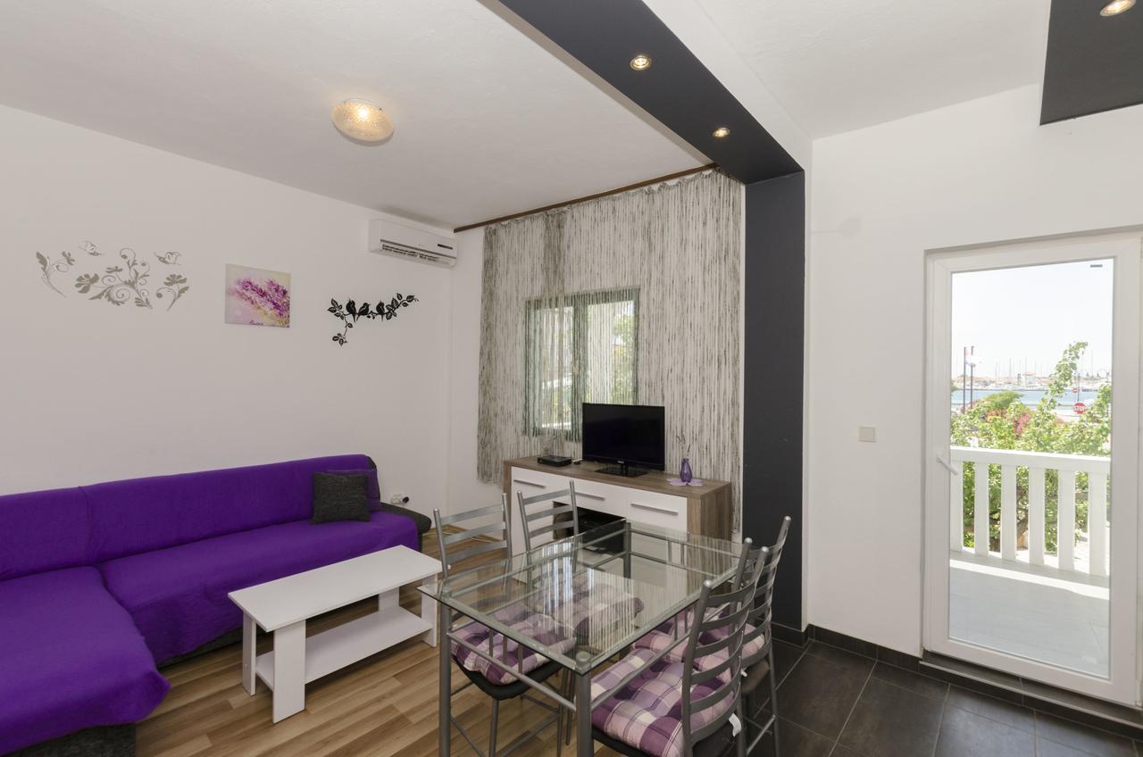 Apartments Olivera Rogoznica  Exterior photo
