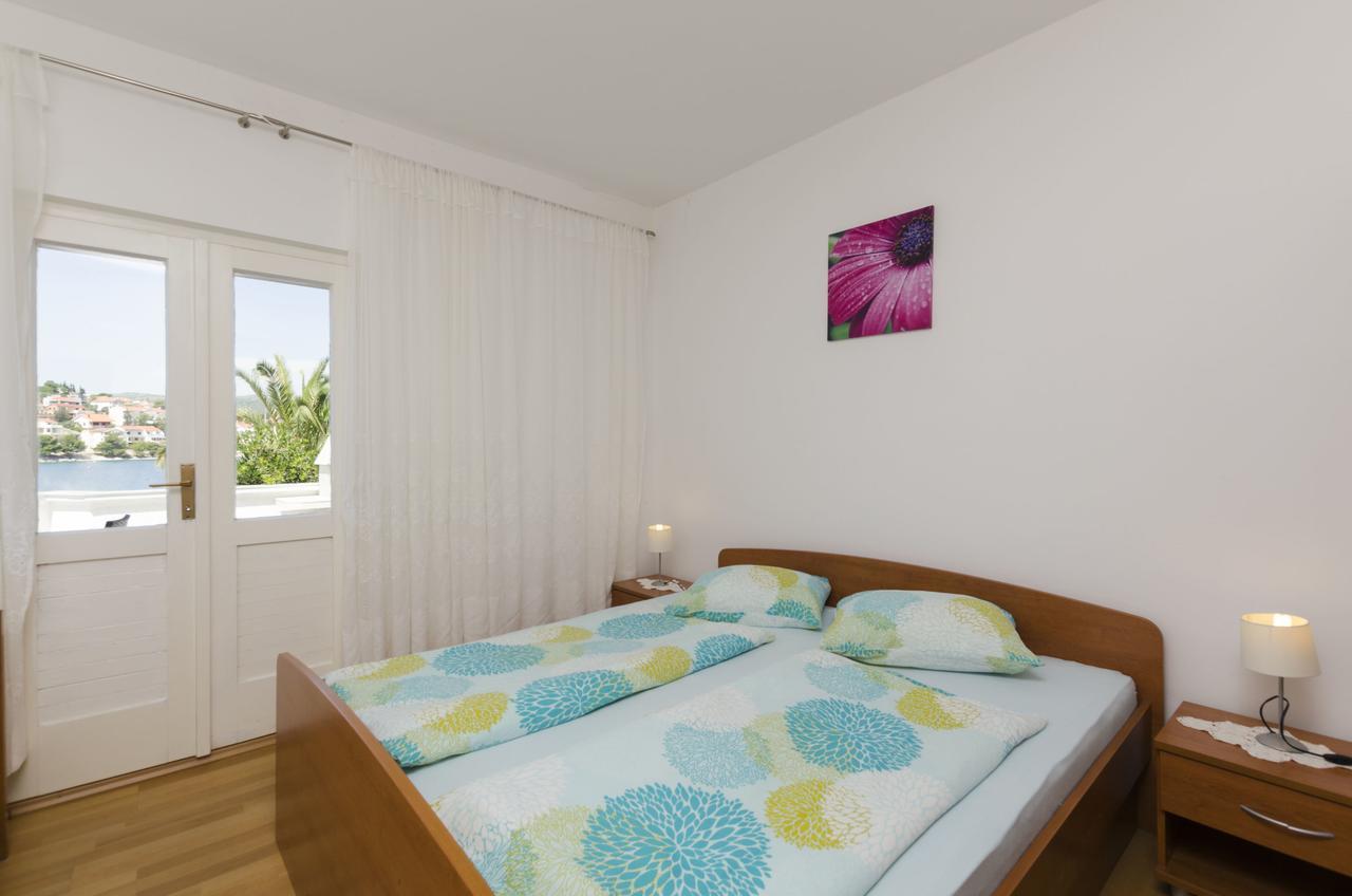 Apartments Olivera Rogoznica  Exterior photo